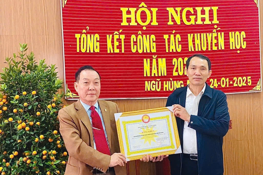 VŨ ĐÔNG SƠN – GIEO HẠT TRI THỨC, NỐI DÀI MẠCH NGUỒN