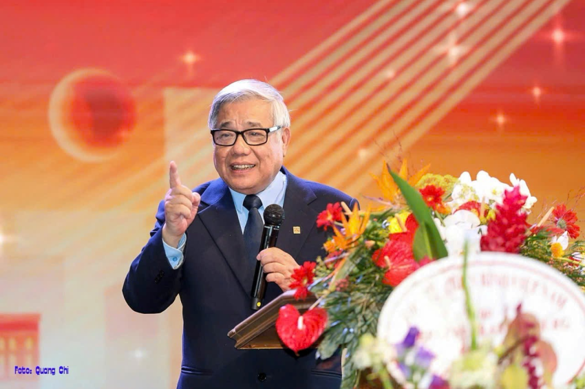 Professor and Doctor of Science, People’s Teacher Vũ Minh Giang: An Enlightened Intellectual and Eminent Scholar