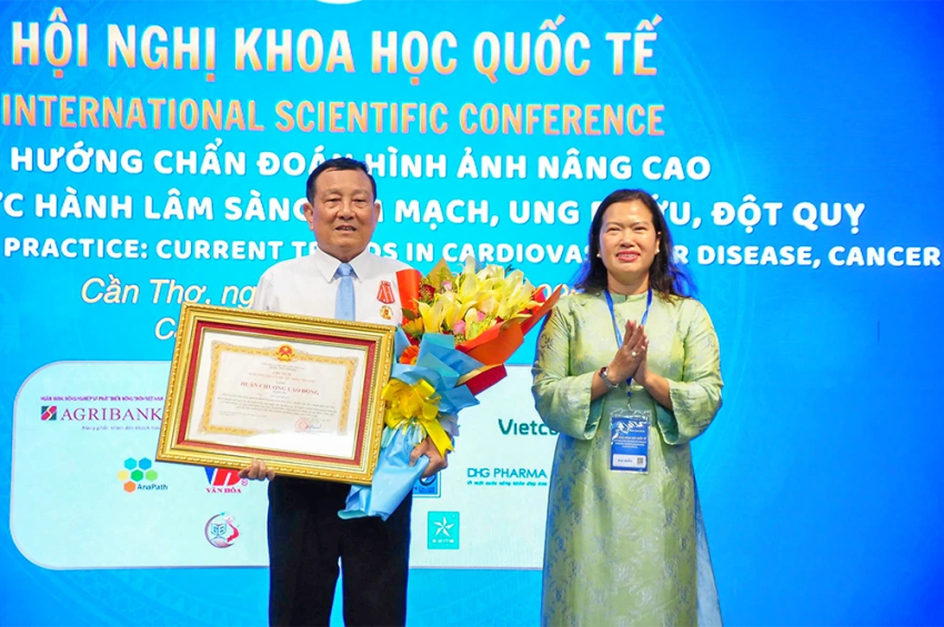 Can Tho’s 2026 Military–People’s Tet Marks Its Imprint with Record-Breaking Works Made from Vietnamese Agricultural Seeds